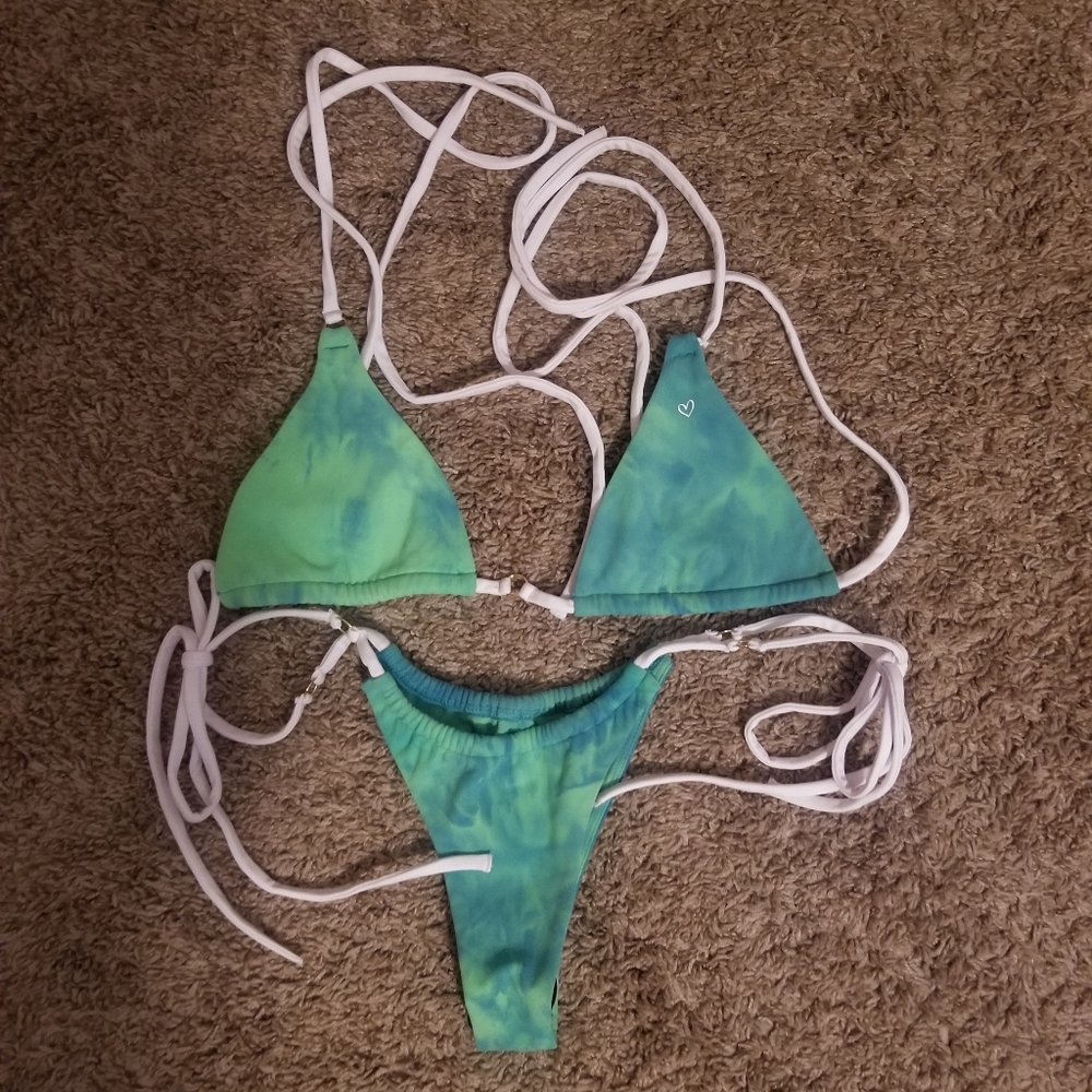 Swim suit